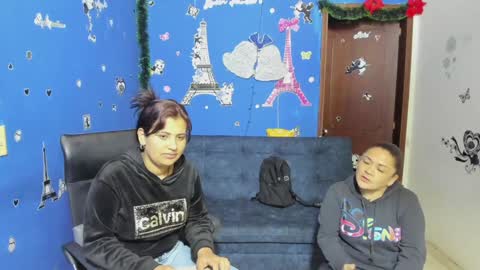 Snapshot of alejita_smithh chatting on January 2025 12:19:02 PM zoe and Kataleya online show from January 2025 12:19:02 PM