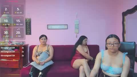 Snapshot of alejita_smithh chatting on November 2025 03:01:02 PM zoe and Kataleya online show from November 2025 03:01:02 PM
