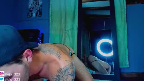alejo_323__ online show from September 2025 01:54:02 AM