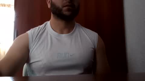 Alejo online show from October 2025 06:06:02 PM