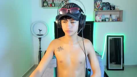 Snapshot of alejoo_storms chatting on November 2025 12:54:02 AM alejo online show from November 2025 12:54:02 AM