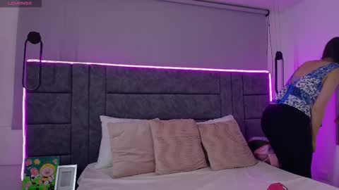 aleka_williams_ online show from October 2025 10:33:02 PM