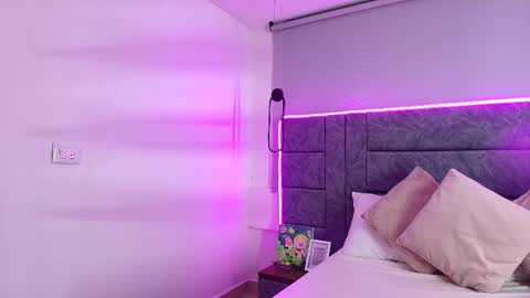 aleka_williams_ online show from October 2025 11:16:01 PM