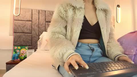 aleka_williams_ online show from November 2025 10:51:01 PM