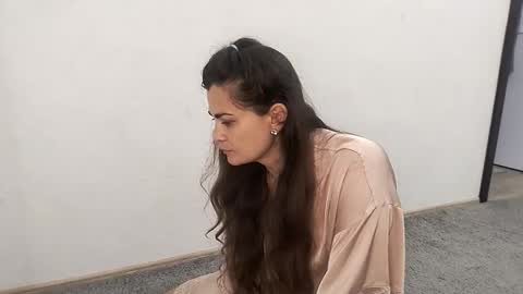 aleksafalii online show from November 2025 10:15:02 AM