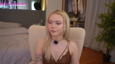 Lexi online show from March 2026 03:12:02 AM