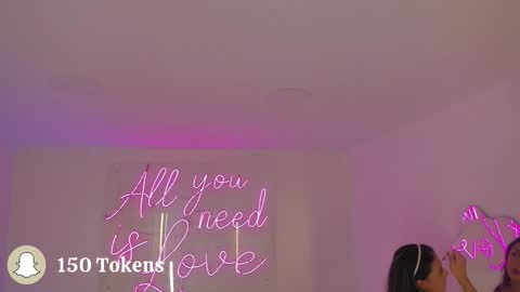 Aleksandra  online show from December 2025 12:22:02 PM