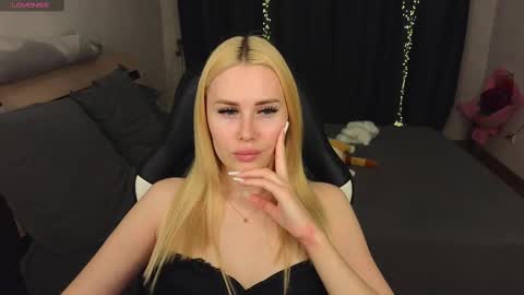 Snapshot of alena_hot_sex chatting on March 2025 02:43:02 PM Alena online show from March 2025 02:43:02 PM