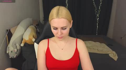 Snapshot of alena_hot_sex chatting on March 2025 05:28:02 PM Alena online show from March 2025 05:28:02 PM