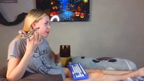 Snapshot of alena_hot_sex chatting on November 2025 01:13:02 PM Alena online show from November 2025 01:13:02 PM