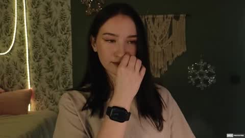 Snapshot of alena_navi chatting on December 2024 01:38:02 PM Alena online show from December 2024 01:38:02 PM