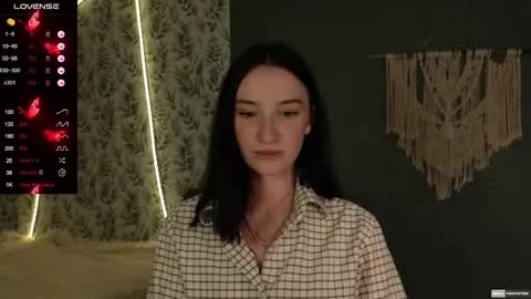 Snapshot of alena_navi chatting on January 2025 03:44:02 AM Alena online show from January 2025 03:44:02 AM