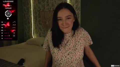 Snapshot of alena_navi chatting on February 2025 05:18:02 PM Alena online show from February 2025 05:18:02 PM