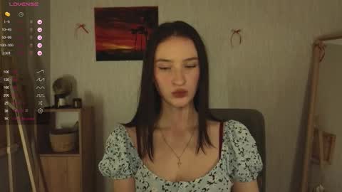 Snapshot of alena_navi chatting on February 2026 03:45:02 PM Alena online show from February 2026 03:45:02 PM