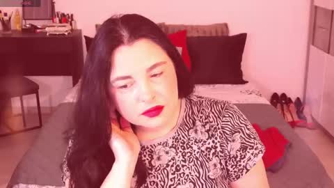 Snapshot of alenni chatting on May 2026 03:01:01 AM Alenni online show from May 2026 03:01:01 AM