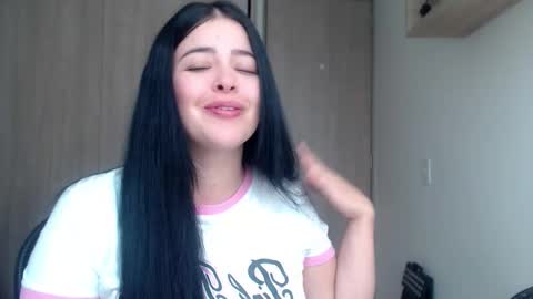 Aleska online show from September 2025 03:00:02 PM