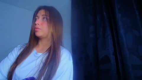 QUEEN OFF MILk  IM BACK  15 NOV online show from February 2025 11:32:02 PM