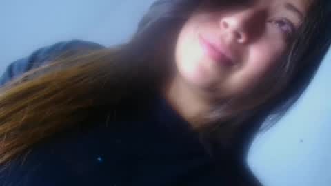 QUEEN OFF MILk  IM BACK  15 NOV online show from September 2025 12:48:02 AM