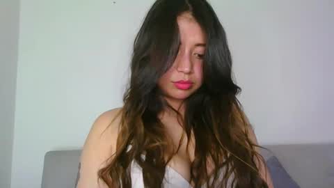 QUEEN OFF MILk  IM BACK  15 NOV online show from October 2025 11:59:02 PM