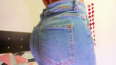 Snapshot of aleska_swarovski chatting on February 2025 06:43:02 PM Aleska 3 online show from February 2025 06:43:02 PM