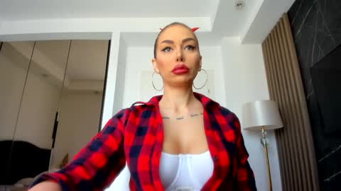 Alessa online show from March 2025 07:45:01 AM