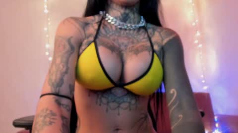 Snapshot of alessafrost_ chatting on January 2025 02:49:02 AM Onlyfans Babykarma6 online show from January 2025 02:49:02 AM