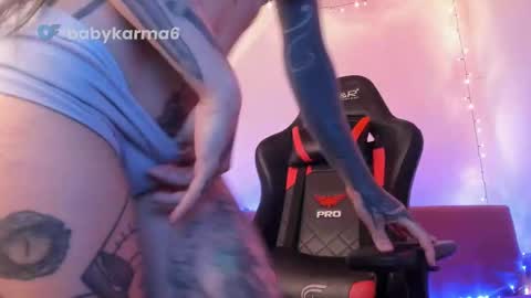 Snapshot of alessafrost_ chatting on February 2025 03:42:01 AM Onlyfans Babykarma6 online show from February 2025 03:42:01 AM