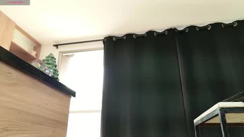 Alessandra online show from December 2025 07:53:01 PM