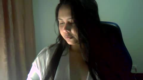 Snapshot of alessandra_cuteandhorny chatting on June 2026 11:11:02 PM Alicee online show from June 2026 11:11:02 PM