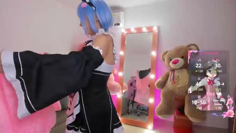 Alessa online show from September 2025 06:40:01 PM