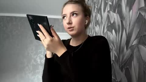 Betty online show from November 2025 10:25:02 AM