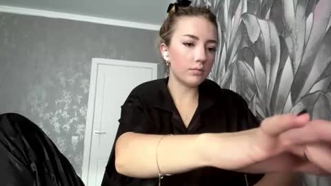 Betty online show from November 2025 09:04:02 AM