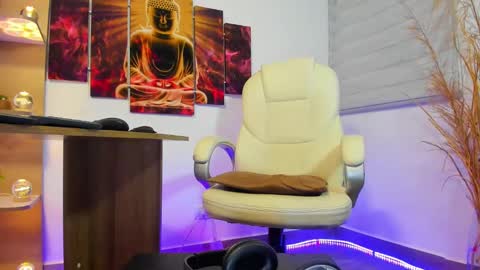 ALESSANDRO  WYE online show from December 2024 09:04:01 AM