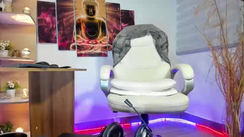 ALESSANDRO  WYE online show from February 2025 10:54:01 PM