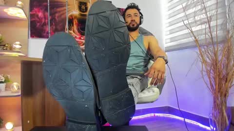 ALESSANDRO  WYE online show from February 2025 05:51:01 PM