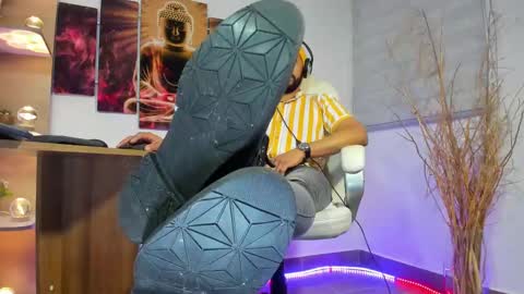 ALESSANDRO  WYE online show from February 2025 08:15:02 AM