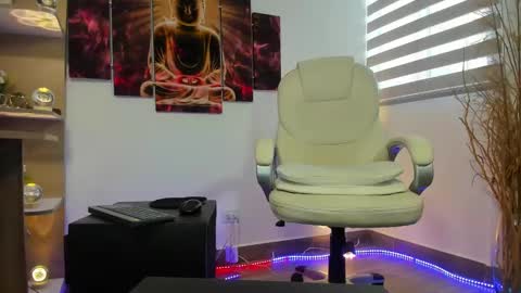 ALESSANDRO  WYE online show from March 2025 06:44:01 PM