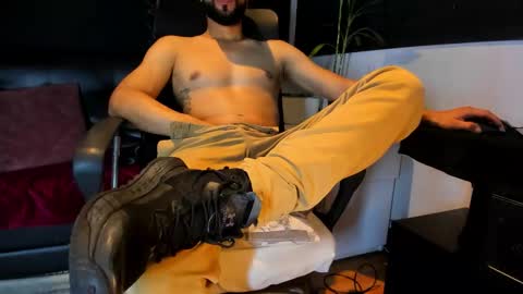 ALESSANDRO  WYE online show from December 2025 09:49:01 AM