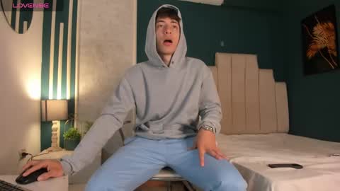 Alessandro Dybala online show from January 2025 12:10:01 PM