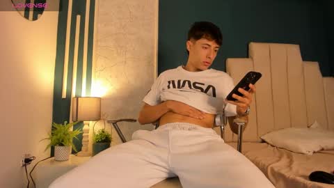 Alessandro Dybala online show from January 2025 11:43:01 AM