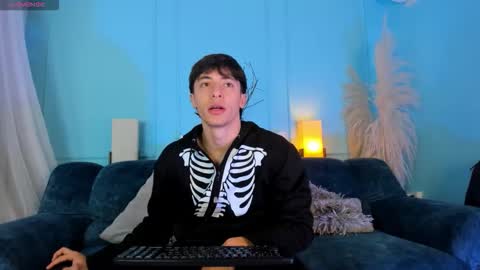 Alessandro Dybala online show from November 2025 12:39:02 PM