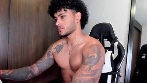 Alessandro Vanni online show from January 2025 12:47:02 PM