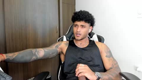 Alessandro Vanni online show from February 2025 07:10:02 PM