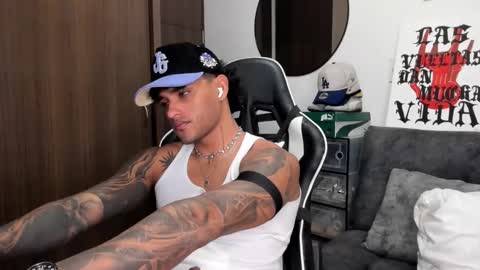 Alessandro Vanni online show from September 2025 02:33:01 AM