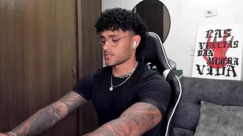 Alessandro Vanni online show from October 2025 11:13:01 PM