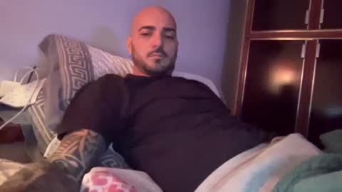 alessandromori91 online show from December 2025 05:20:01 PM