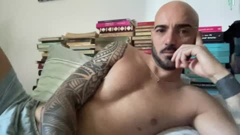 alessandromori91 online show from June 2026 06:45:01 AM