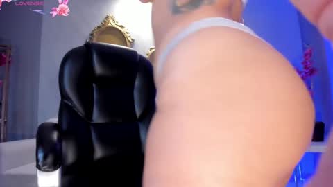 Snapshot of alessaromero chatting on January 2025 07:40:01 PM ALESSA ROMERO online show from January 2025 07:40:01 PM