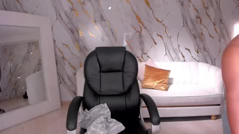 Snapshot of alessaromero chatting on March 2025 07:47:02 PM ALESSA ROMERO online show from March 2025 07:47:02 PM