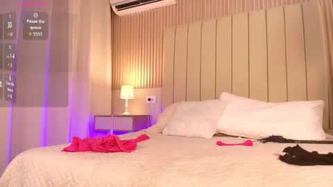 Alejandra  online show from February 2026 01:09:02 PM